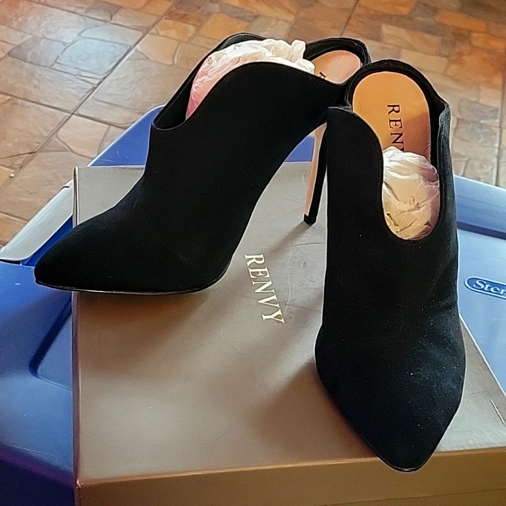 Black heels